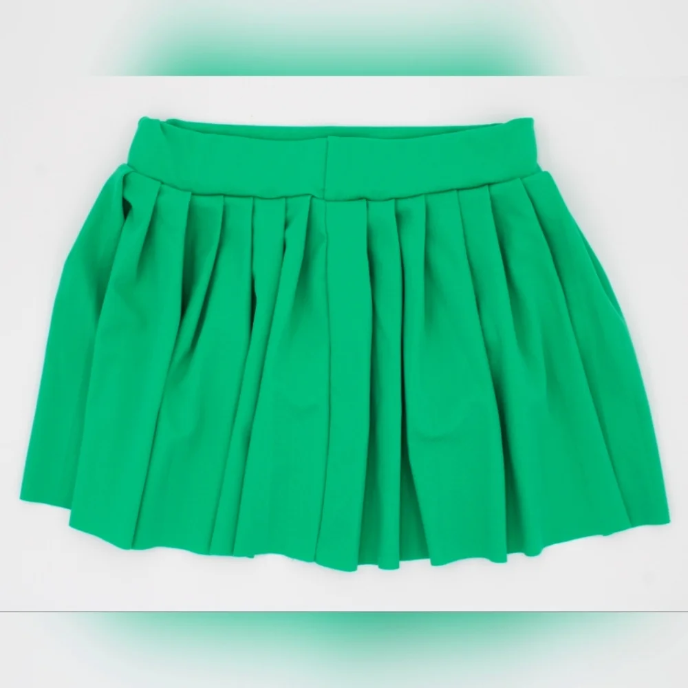 Bright Green Mini Tennis Skirt – Size 5 - Picture 1 of 4